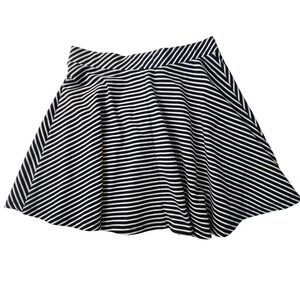 VTG Y2K SO Heritage Womens Large Striped Skater Skirt Black & White Mini Skirt
